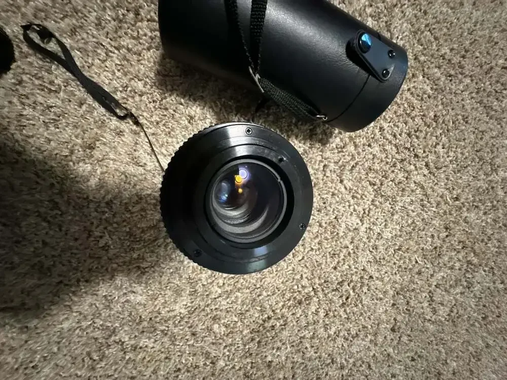 Rokinon 70-210mm f/3.5-4.5 Zoom Macro Lens for Canon FD Mount